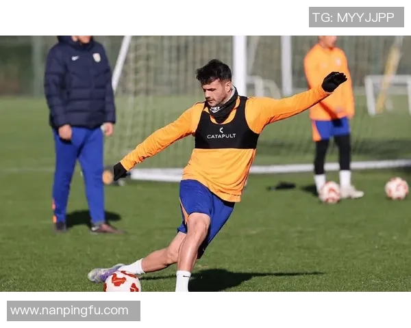 洛佩斯砸手里了？泰山更缺中场节拍器 瓦科踢前4队进11球 最佳挑选合理